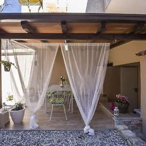 https://apartments-2qs.pula-hotels.org