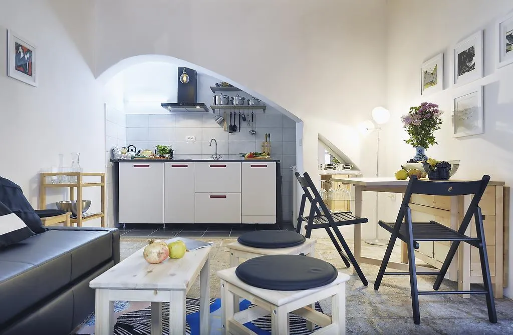 Art Kuca Cvajner Apartment Pula